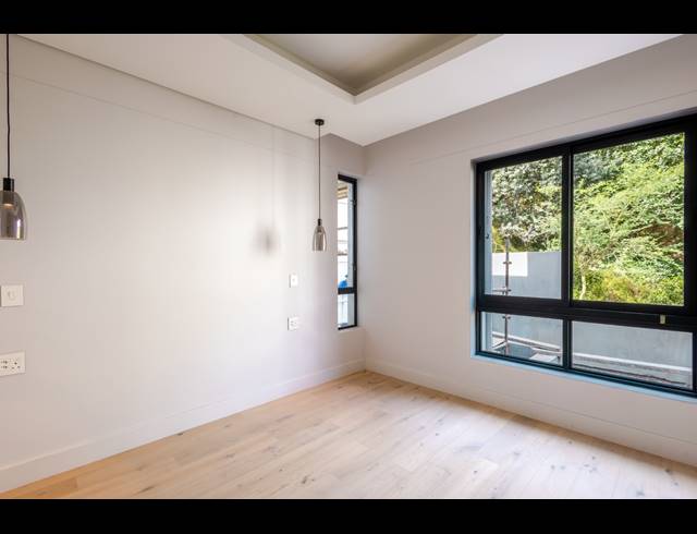 3 BEDROOM APARTMENT SOLD IN ORANJEZICHT